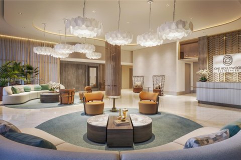 Condo in Hollywood, Florida, 1 bedroom  № 1895357 - photo 9