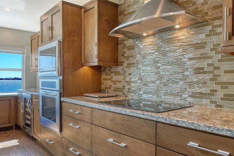 Condo in Sarasota, Florida, 2 bedrooms № 2152099 - photo 16