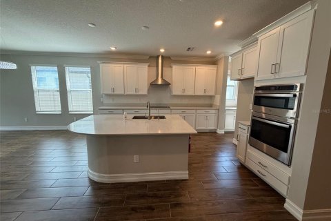 Casa en venta en Land O' Lakes, Florida, 4 dormitorios, 275.36 m2 № 1908942 - foto 2