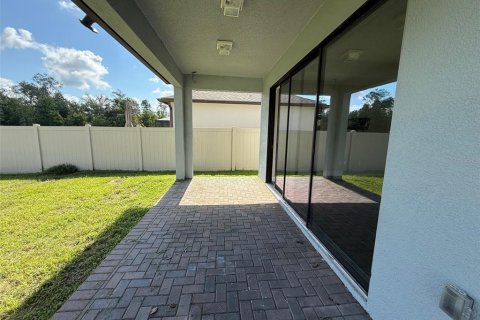 Casa en venta en Land O' Lakes, Florida, 4 dormitorios, 275.36 m2 № 1908942 - foto 28