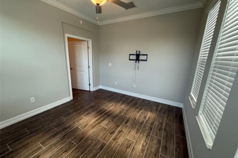 Casa en venta en Land O' Lakes, Florida, 4 dormitorios, 275.36 m2 № 1908942 - foto 26