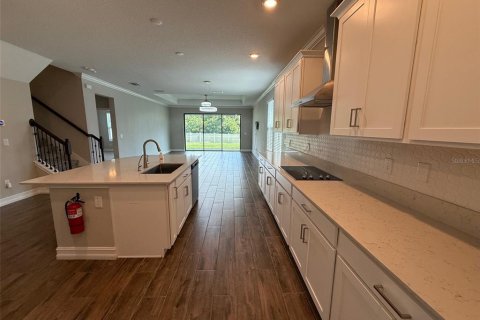 Casa en venta en Land O' Lakes, Florida, 4 dormitorios, 275.36 m2 № 1908942 - foto 6