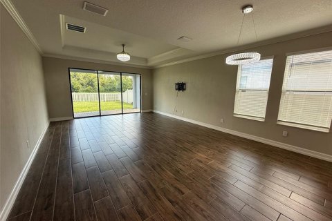 Casa en venta en Land O' Lakes, Florida, 4 dormitorios, 275.36 m2 № 1908942 - foto 9