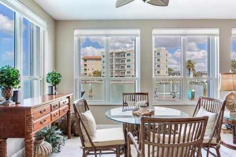 Condominio en venta en Clearwater, Florida, 2 dormitorios, 181.35 m2 № 2113236 - foto 18