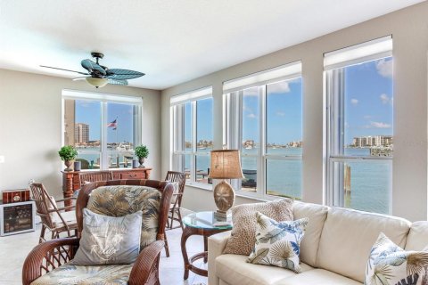 Condominio en venta en Clearwater, Florida, 2 dormitorios, 181.35 m2 № 2113236 - foto 17