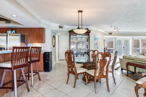 Condominio en venta en Clearwater, Florida, 2 dormitorios, 181.35 m2 № 2113236 - foto 24
