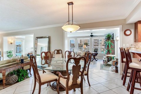 Condominio en venta en Clearwater, Florida, 2 dormitorios, 181.35 m2 № 2113236 - foto 26