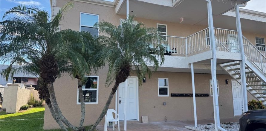 Condo à New Port Richey, Floride, 2 chambres  № 2405714
