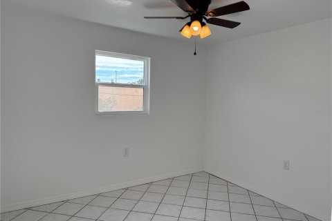 Copropriété à louer à New Port Richey, Floride: 2 chambres, 80.27 m2 № 2405714 - photo 11
