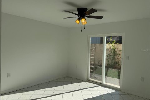 Copropriété à louer à New Port Richey, Floride: 2 chambres, 80.27 m2 № 2405714 - photo 7