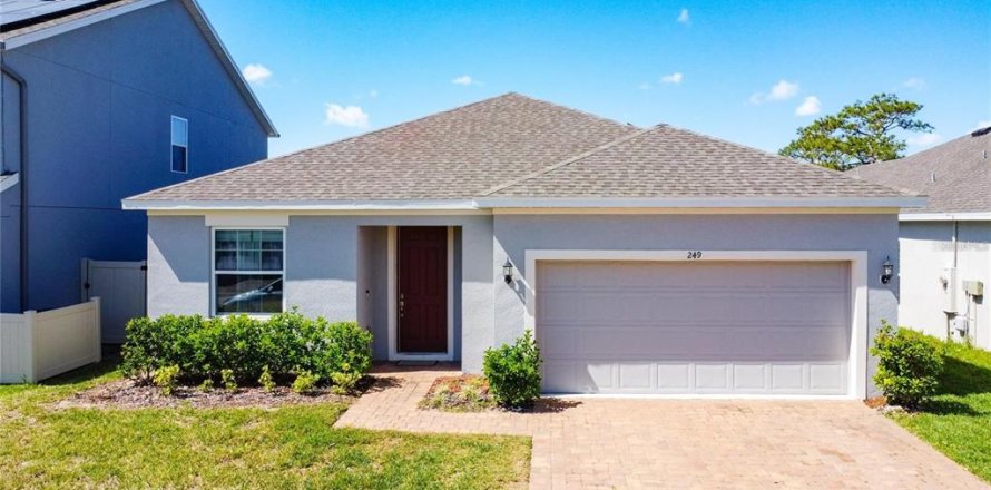Villa ou maison à Davenport, Floride 4 chambres, 195.56 m2 № 2321241