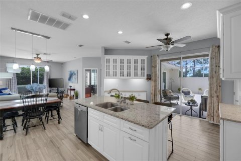 Villa ou maison à vendre à Clermont, Floride: 2 chambres, 159.33 m2 № 2316505 - photo 18