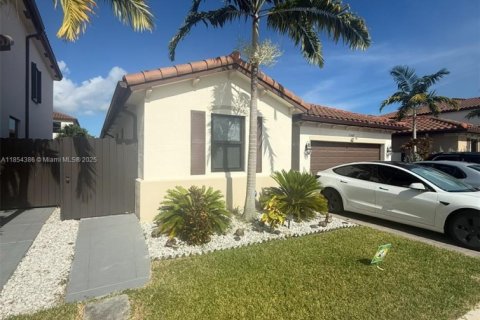Casa en venta en Homestead, Florida, 3 dormitorios, 176.89 m2 № 2015943 - foto 2