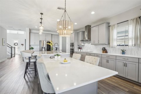 House in Riverview, Florida 5 bedrooms, 392.79 sq.m. № 1568232 - photo 11