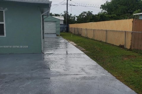 Casa en venta en Homestead, Florida, 4 dormitorios, 121.61 m2 № 2057732 - foto 18