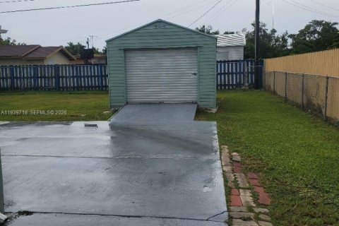 Casa en venta en Homestead, Florida, 4 dormitorios, 121.61 m2 № 2057732 - foto 17