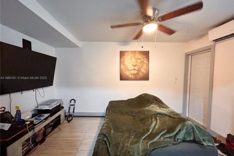 Villa ou maison à louer à Hollywood, Floride: 1 chambre, 67.82 m2 № 1928861 - photo 2