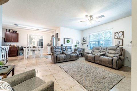 Villa ou maison à vendre à DeBary, Floride: 4 chambres, 170.57 m2 № 1666164 - photo 12