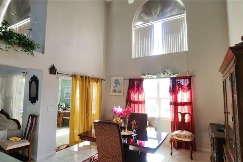 Купить виллу или дом в Киссимми, Флорида 8 комнат, 206.15м2, № 2283266 - фото 4