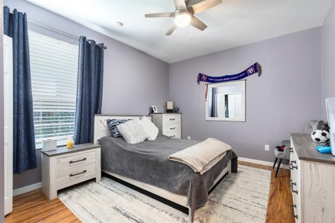 House in Winter Garden, Florida 4 bedrooms, 200.02 sq.m. № 1916112 - photo 20