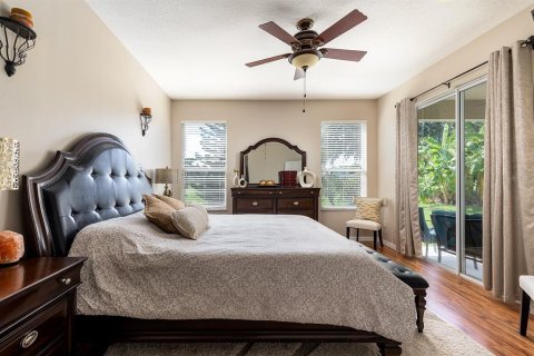 House in Winter Garden, Florida 4 bedrooms, 200.02 sq.m. № 1916112 - photo 15