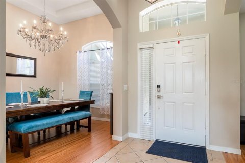 House in Winter Garden, Florida 4 bedrooms, 200.02 sq.m. № 1916112 - photo 4