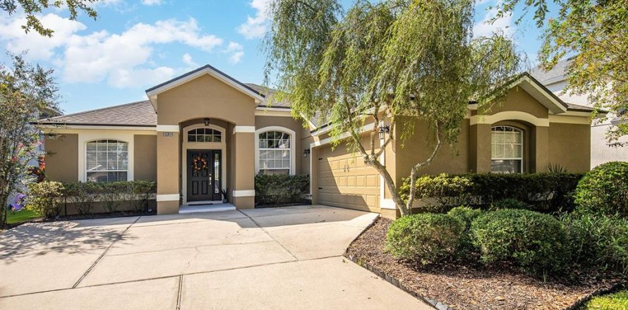 House in Winter Garden, Florida 4 bedrooms, 200.02 sq.m. № 1916112