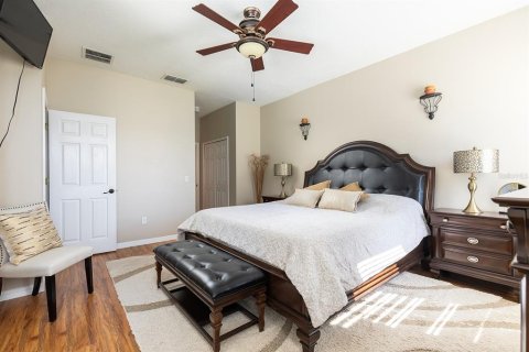 House in Winter Garden, Florida 4 bedrooms, 200.02 sq.m. № 1916112 - photo 14