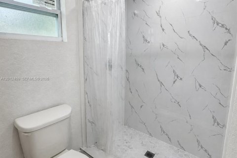 Casa en venta en Miami, Florida, 3 dormitorios, 113.34 m2 № 2089601 - foto 10