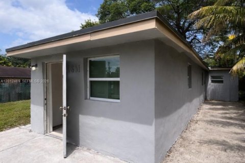Casa en venta en Miami, Florida, 3 dormitorios, 113.34 m2 № 2089601 - foto 2