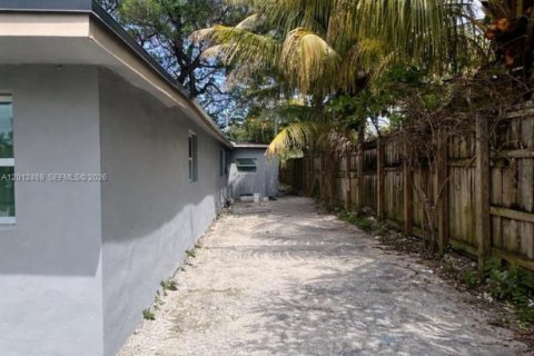 Casa en venta en Miami, Florida, 3 dormitorios, 113.34 m2 № 2089601 - foto 3
