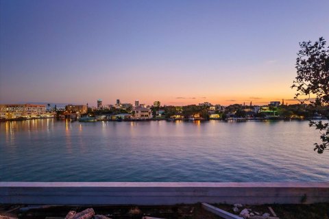 Terrain à vendre à Surfside, Floride № 1936174 - photo 2