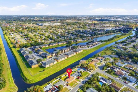 House in Orlando, Florida 3 bedrooms, 130.81 sq.m. № 2198346 - photo 28