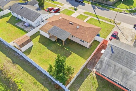 House in Orlando, Florida 3 bedrooms, 130.81 sq.m. № 2198346 - photo 27
