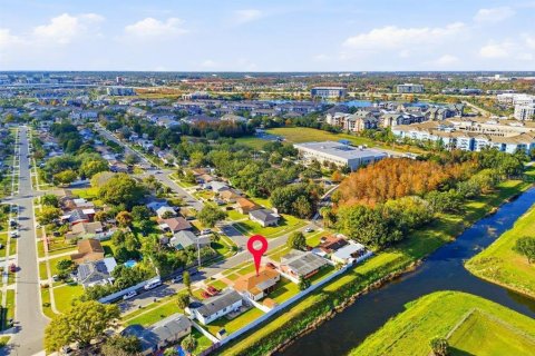 House in Orlando, Florida 3 bedrooms, 130.81 sq.m. № 2198346 - photo 30