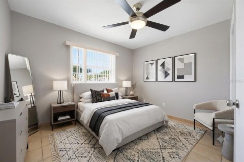 House in Orlando, Florida 3 bedrooms, 130.81 sq.m. № 2198346 - photo 15