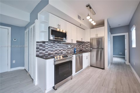 Купить кондоминиум в Майами-Бич, Флорида 2 спальни, 64.1м2, № 2021068 - фото 15