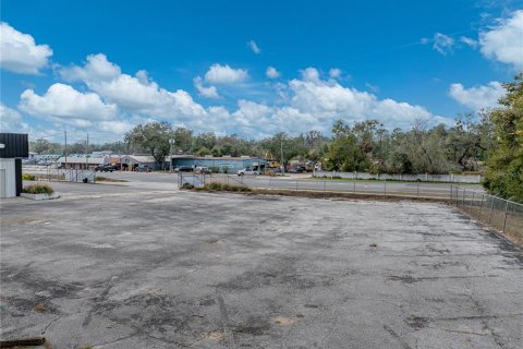 Immobilier commercial à louer à Dade City, Floride: 2055.18 m2 № 1759552 - photo 8