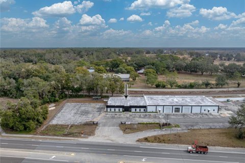 Immobilier commercial à louer à Dade City, Floride: 2055.18 m2 № 1759552 - photo 9