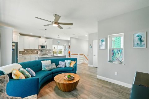 House in Flagler Beach, Florida 3 bedrooms, 243.4 sq.m. № 1791794 - photo 9