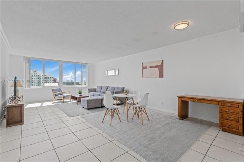 Copropriété à louer à Miami Beach, Floride: 1 chambre, 91.04 m2 № 1501500 - photo 13