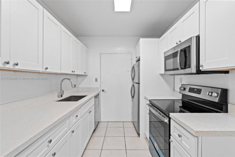 Copropriété à louer à Miami Beach, Floride: 1 chambre, 91.04 m2 № 1501500 - photo 19