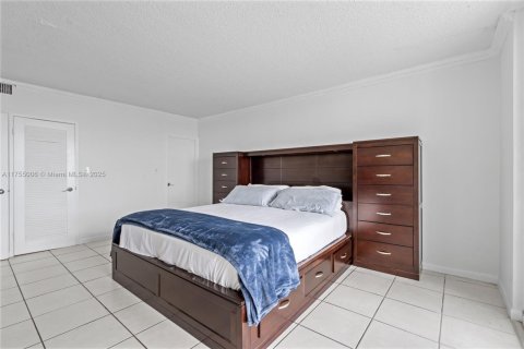 Copropriété à louer à Miami Beach, Floride: 1 chambre, 91.04 m2 № 1501500 - photo 26