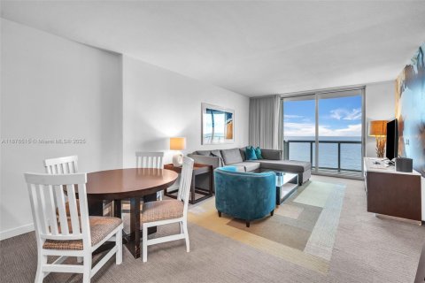 Condominio en venta en Sunny Isles Beach, Florida, 2 dormitorios, 111.58 m2 № 1927107 - foto 5