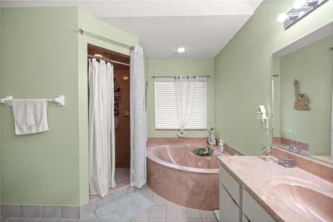House in Summerfield, Florida 4 bedrooms, 210.14 sq.m. № 1842088 - photo 23