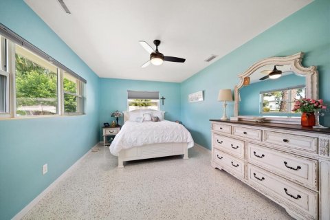 House in Belleair, Florida 2 bedrooms, 147.06 sq.m. № 1885974 - photo 19