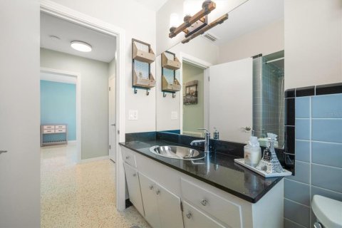 House in Belleair, Florida 2 bedrooms, 147.06 sq.m. № 1885974 - photo 24