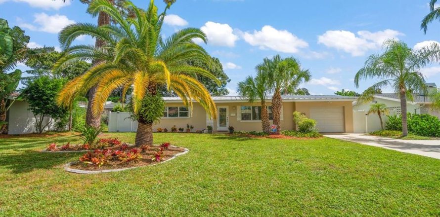 Casa en Belleair, Florida 2 dormitorios, 147.06 m2 № 1885974