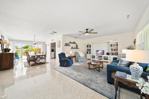 House in Belleair, Florida 2 bedrooms, 147.06 sq.m. № 1885974 - photo 4