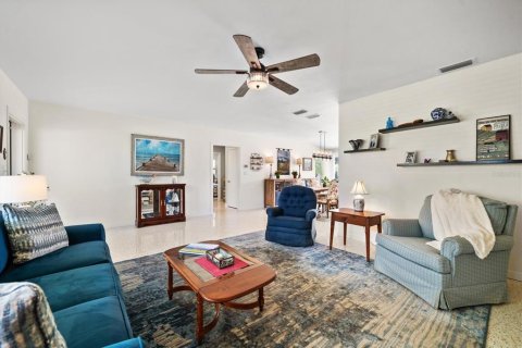 House in Belleair, Florida 2 bedrooms, 147.06 sq.m. № 1885974 - photo 6